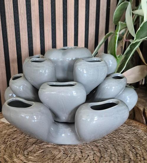 Hollywood Regency style coral tulip vase, Huis en Inrichting, Woonaccessoires | Vazen, Zo goed als nieuw, Overige kleuren, Minder dan 50 cm