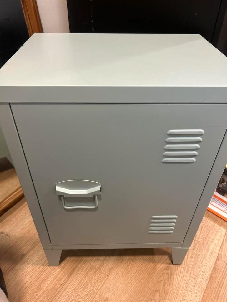 Metalen Kastje - Industrieel Design, Huis en Inrichting, Kasten | Lockerkasten, Zo goed als nieuw, Ophalen