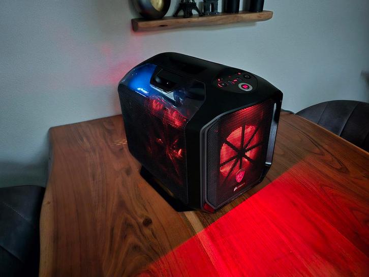 MSI Corsair Gaming PC | i7-6700 Watergekoeld | GTX 1080, Computers en Software, Desktop Pc's, Gebruikt, 4 Ghz of meer, SSD, 16 GB