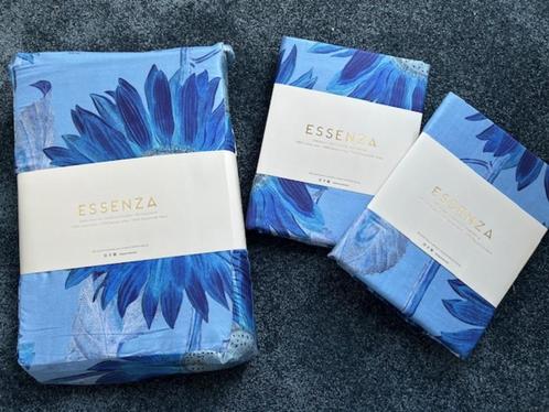 Essenza Dekbedovertrek 240, Huis en Inrichting, Slaapkamer | Beddengoed, Nieuw, Dekbedovertrek, Tweepersoons, Blauw, Ophalen of Verzenden