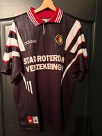 Origineel uitshirt Feyenoord seizoen ‘96/‘97 maat XL, Verzamelen, Sportartikelen en Voetbal, Verzenden, Gebruikt, Feyenoord, Shirt