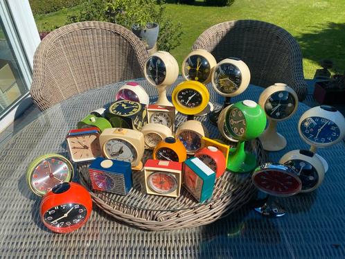 Vintage wekkers oa space klok, Witgoed en Apparatuur, Wekkers, Zo goed als nieuw, Ophalen of Verzenden