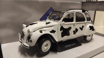 Citroen 2CV 6 eend met koeienprint Vache Solido 1:18 KRD beschikbaar voor biedingen