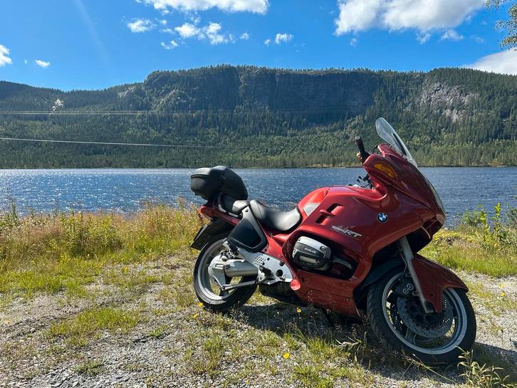 BMW R1100RT weinig kilometers. Dit weekend voor €1250,-, Motoren, Motoren | BMW, Bedrijf, Toermotor, meer dan 35 kW, 2 cilinders