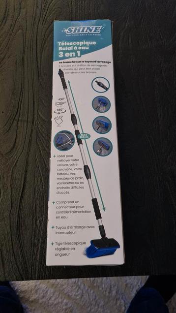 Telescopische waterbezem met tuinslanaansluiting met 3 opzet beschikbaar voor biedingen