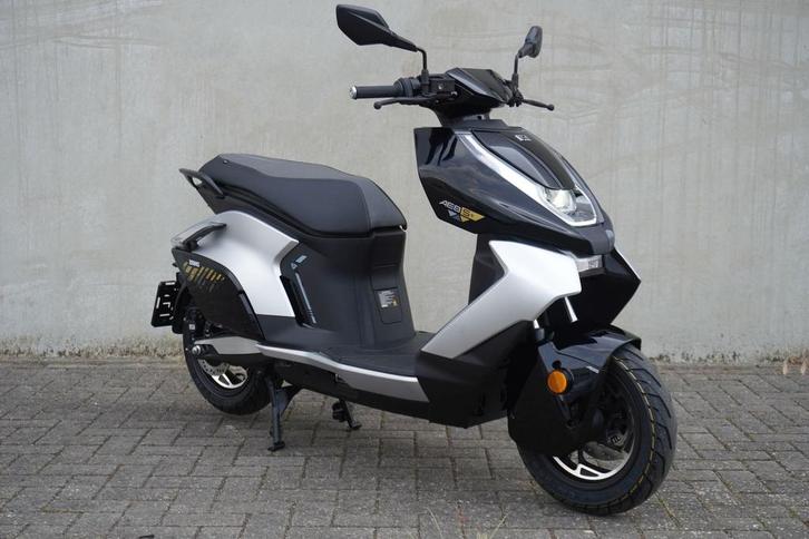 Zeeho AE8+ Elektrische motorscooter A1 2025, Motoren, Motoren | Overige merken, Bedrijf, Overig, 11 kW of minder, Motorrijbewijs A