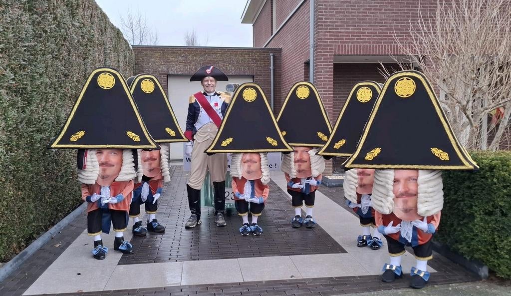 Loopgroep carnaval optocht, Hobby en Vrije tijd, Feestartikelen, Ophalen