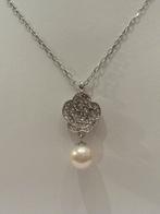 ketting Astrelle met bloem bewerkt met Swarovski en parel, Sieraden, Tassen en Uiterlijk, Kettingen, Nieuw, Ophalen of Verzenden