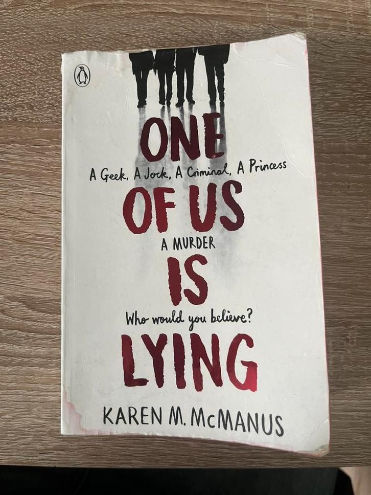 One of us is lying, one of us is next en the cousins., Boeken, Taal | Engels, Zo goed als nieuw, Ophalen of Verzenden