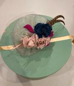 Elegante hoed met bloemen, Kleding | Dames, Hoeden en Petten, Ophalen, Zo goed als nieuw, One size fits all, Hoed