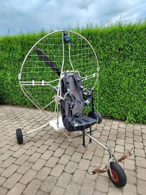 Adventure M4 Paramotor + trike, Sport en Fitness, Zweefvliegen en Paragliding, Gebruikt, Paramotor, Ophalen