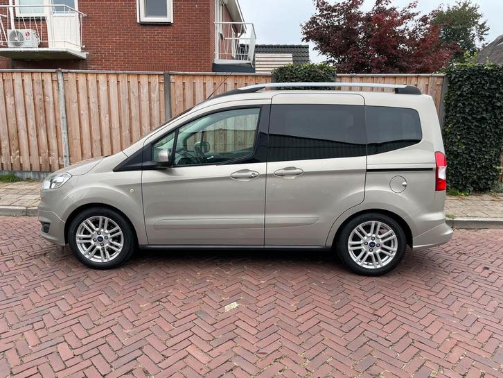 Ford Tourneo Courier 1.0  2015 Titanium, Auto's, Ford, Bedrijf, Tourneo Courier, ABS, Airbags, Airconditioning, Alarm, Bluetooth
