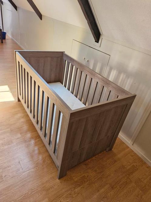 Junior ledikant TWF Golf 70×140, Kinderen en Baby's, Kinderkamer | Bedden, Zo goed als nieuw, 140 tot 160 cm, 70 tot 85 cm, Matras