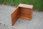 Medicijnkastje hout teakfineer, Bruin, Overige typen, Ophalen of Verzenden, Zo goed als nieuw
