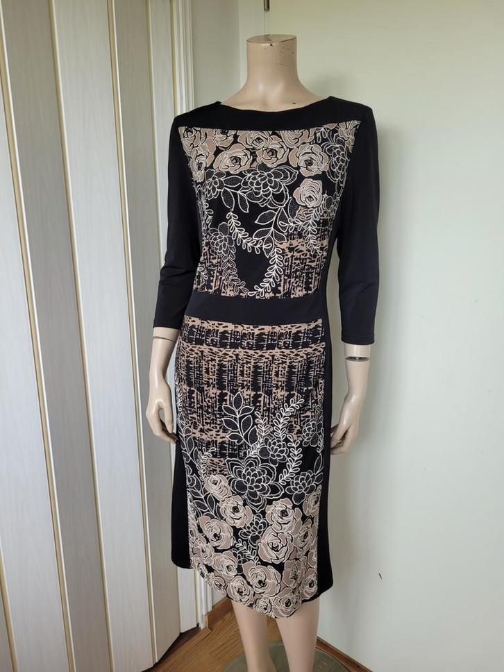 Hermann Lange jurk maat 40, Kleding | Dames, Jurken, Zo goed als nieuw, Maat 38/40 (M), Zwart, Onder de knie, Ophalen of Verzenden