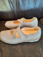 Mooie wolky schoenen maat 41 - 42, Kleding | Dames, Schoenen, Ophalen of Verzenden, Zo goed als nieuw, Beige, Sneakers of Gympen