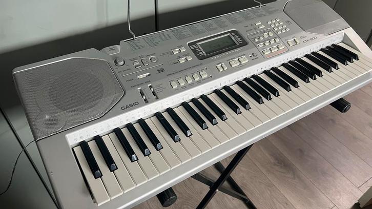 Casio CTK-800 keyboard met standaard, Muziek en Instrumenten, Keyboards, Zo goed als nieuw, 61 toetsen, Casio, Met standaard, Ophalen of Verzenden