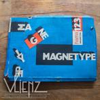 Vintage, retro Hama Magnetype, magnetische 3D letters wit, Ophalen of Verzenden, Huis en Inrichting