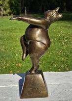 DIKKE DAME / bronzen beeld / armen omhoog, Ophalen of Verzenden