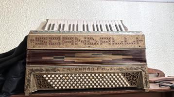 Accordion Scandalli beschikbaar voor biedingen