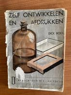 Vintage fotoboek "Zelf ontwikkelen en afdrukken" - Dick Boer, Ophalen of Verzenden, Gelezen, Fotograferen en Filmen, Dick Boer