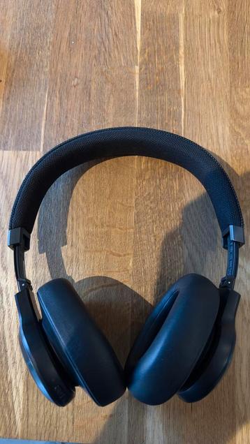 JBL Live 660NC zwart beschikbaar voor biedingen