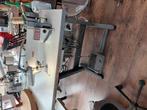 Pfaff 561 industriële naaimachine, Ophalen