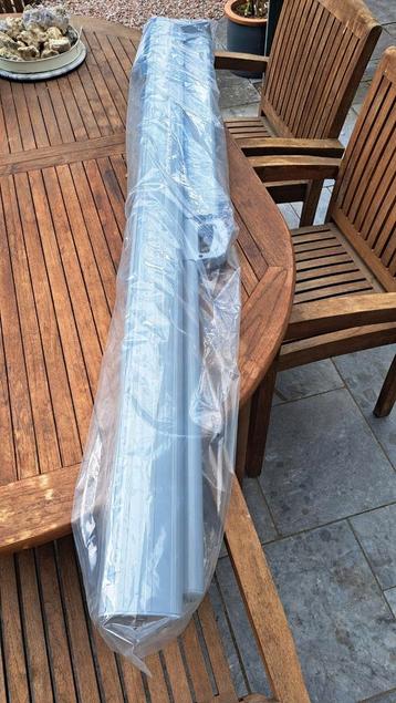 Windscherm (wind screen) nieuw 1.5m x 3m beschikbaar voor biedingen