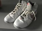 Witte Nike basketbalschoenen, Kleding | Heren, Schoenen, Ophalen, Gedragen, Wit, Sportschoenen