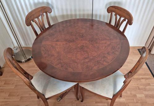 Eetkamertafel met stoelen wortelnoten kersen uitschuifbaar, Huis en Inrichting, Complete eetkamers, Gebruikt, Ophalen