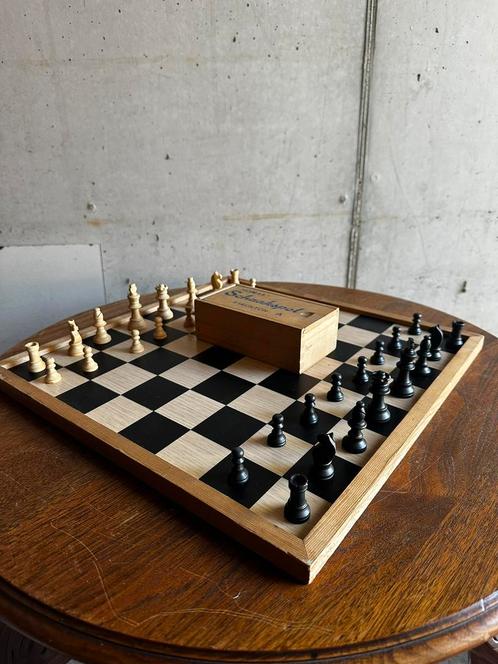 Homas Schaakspel Staunton A – compleet in originele doos, Hobby en Vrije tijd, Denksport en Puzzels, Schaken, Minder dan 500 stukjes
