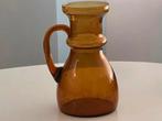 Floris Meydam: Etruska vaas (amber) met handvat Leerdam 1974, Antiek en Kunst, Antiek | Glas en Kristal, Ophalen of Verzenden