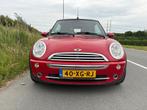 Mini Mini Cabrio 1.6 One de auto is goed onderhouden en besc, Auto's, Stof, Gebruikt, Zwart, 4 cilinders