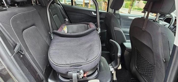 Reiswieg en kinderwagen combinatie, Kinderen en Baby's, Autostoeltjes, Zo goed als nieuw, Overige merken, 0 t/m 13 kg, Autogordel of Isofix