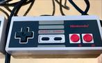 2 Originele Nintendo NES Controllers - 1990, Ophalen of Verzenden, Gebruikt, NES, Overige controllers