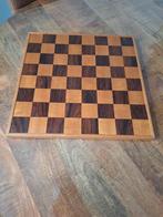 Schaakbord met schaakstukken  van Saunton., Hobby en Vrije tijd, Gezelschapsspellen | Bordspellen, Ophalen of Verzenden, Zo goed als nieuw