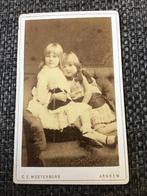CDV, 2 meisjes, C.E. Westerborg, Arnhem, Carte de Visite, Verzamelen, Gebruikt, Foto, Voor 1940, Verzenden