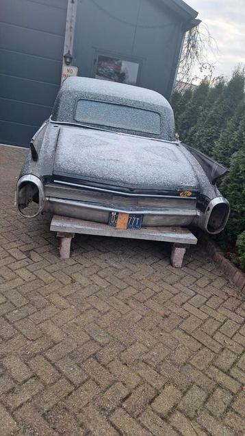 Cadillac 1960 achter kant 550 euro met voor bumper 750 usa beschikbaar voor biedingen