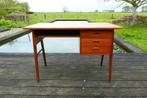 Vintage teak houten bureau Deens Design in een mooie staat, Gebruikt, Ophalen, Bureau