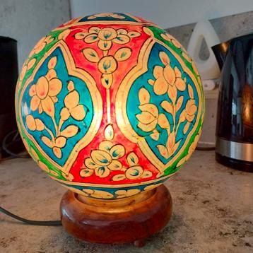 Vintage Kameel Blaas Tafellamp Handbeschilderd beschikbaar voor biedingen