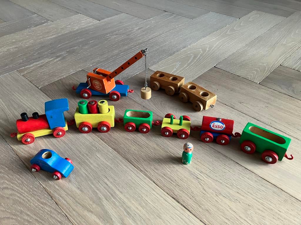 Vintage Heros  Esso West Germany Houten Speelgoed Set, Ophalen of Verzenden, Gebruikt, Duw- of Trekspeelgoed
