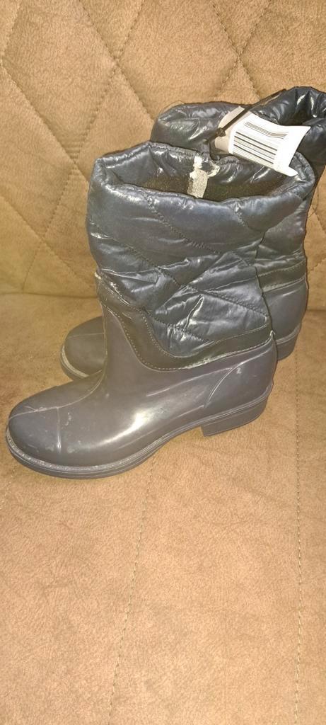 NIEUWE donkerblauwe gevoerde regen laarzen maat 36, Kleding | Dames, Schoenen, Nieuw, Regenlaarzen, Blauw, Ophalen of Verzenden