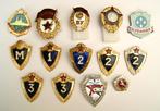 14 stuks Sovjet militaire badges - insignes, Embleem of Badge, Nederland, Ophalen of Verzenden, Landmacht