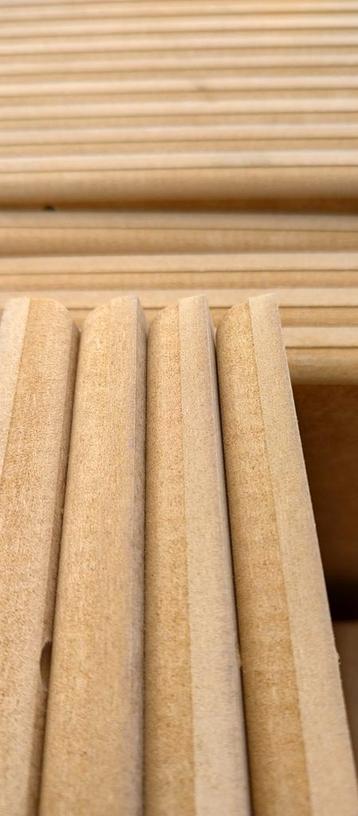 MDF platen op maat met facetrand. beschikbaar voor biedingen