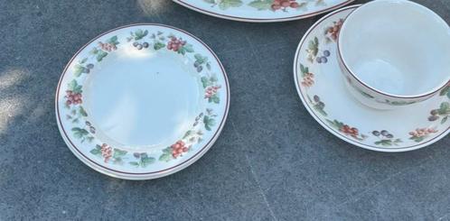 Flinke kerstkorting nieuw Wedgewood servies serie Provence, Huis en Inrichting, Keuken | Servies, Nieuw, Wedgwood, Porselein, Ophalen