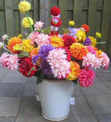 HEEL VEEL BLOEMEN - KUNST - BIJ SIBBELS !! beschikbaar voor biedingen