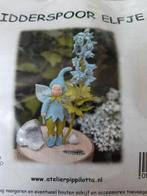 Patroon ridderspoorelfje, Hobby en Vrije tijd, Vilt, Ophalen of Verzenden, Zo goed als nieuw, Boek of Patroon