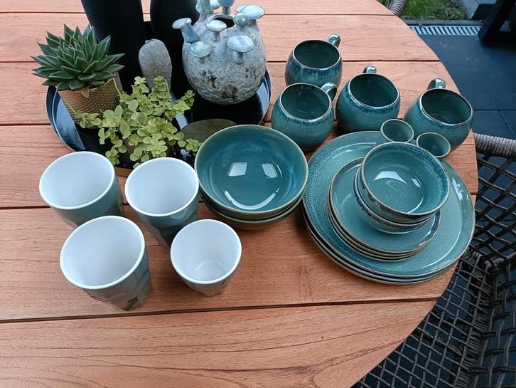 Servies groen van dille en kamille, Huis en Inrichting, Keuken | Servies, Ophalen of Verzenden