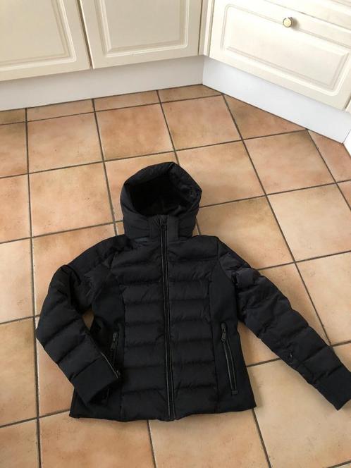 Super-mooie jas van GD GOLDBERGH, pikzwart, maatje 42/44, Kleding | Dames, Jassen | Winter, Zo goed als nieuw, Maat 42/44 (L)