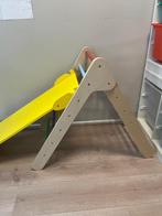 Houten klimdriehoek met glijbaan Costway stevig, kleurrijk, Kinderen en Baby's, Speelgoed | Houten speelgoed, Ophalen, Zo goed als nieuw